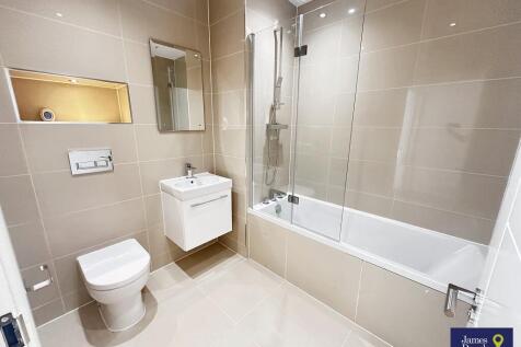 Shared Bathroom 