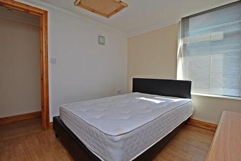 Bedroom (2)