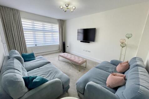Lounge 2
