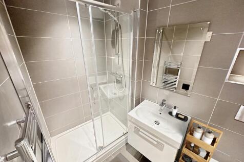 Property_03A4_Shower