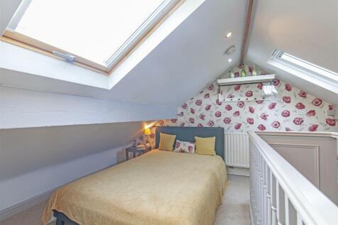 Loft Room-1.jpg