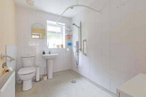 Shower Room-