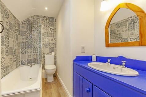 Bathroom-1.jpg