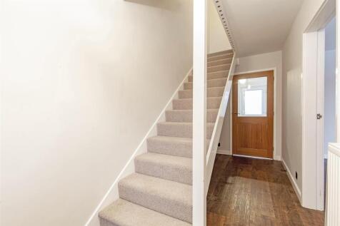 Hallway-1.jpg
