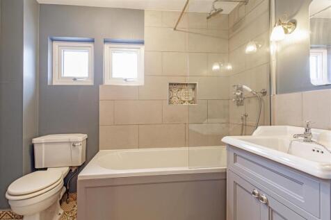 Bathroom-3.jpg