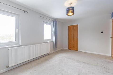 Bedroom 1-3.jpg