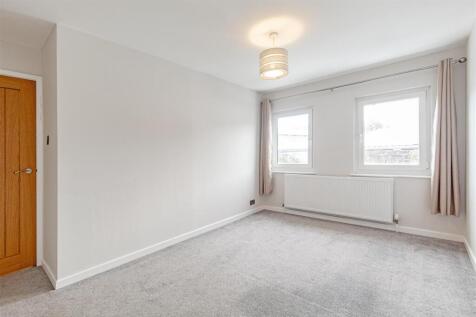 Bedroom 2-2.jpg