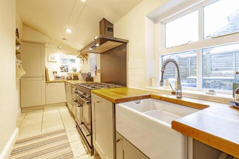 Kitchen-1.jpg