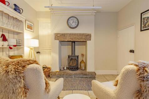 Dining Room-2.jpg