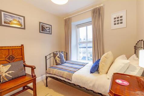 Bedroom 3-1.jpg