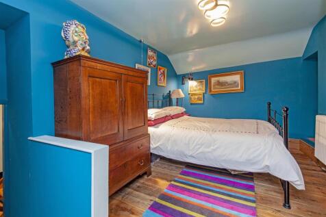 Bedroom 2-1.jpg