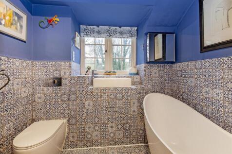 Bathroom-1.jpg