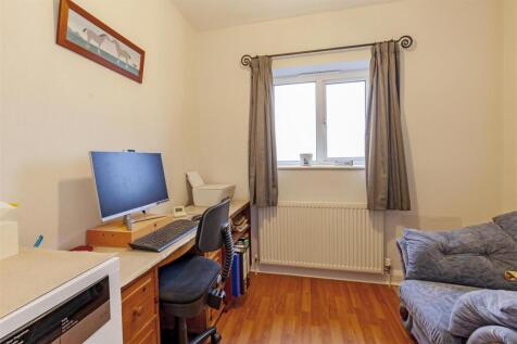 Bedroom 3-1.jpg