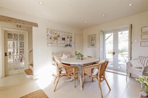 Dining Room-1.jpg