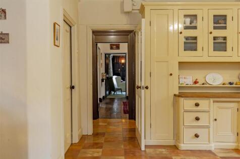 Kitchen-4.jpg
