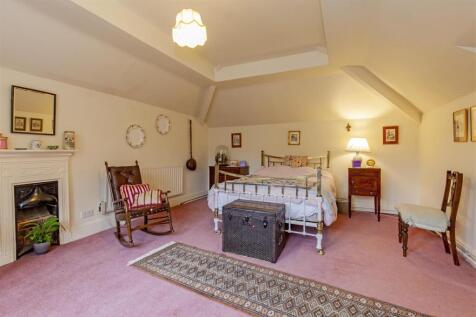 Bedroom 6-1.jpg