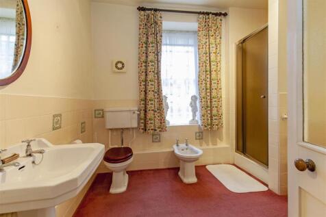Bathroom-1.jpg