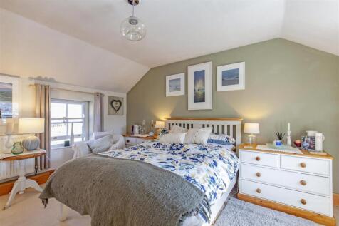 Bedroom 1-3.jpg