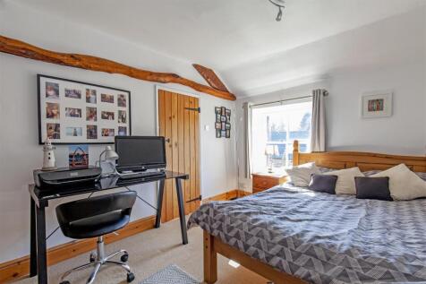 Bedroom 2-2.jpg