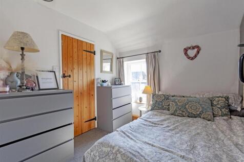 Bedroom 3-2.jpg