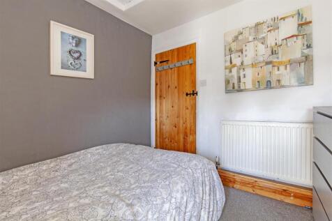 Bedroom 3-1.jpg