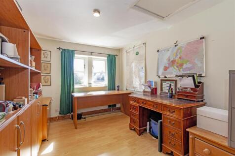 Bedroom 3-1.jpg
