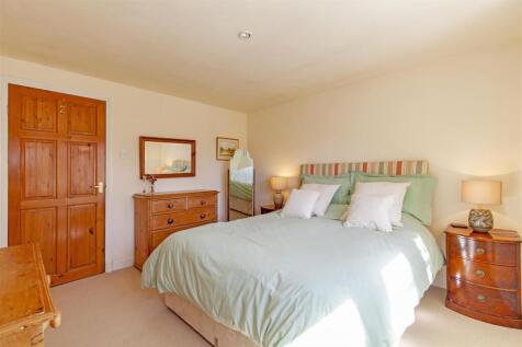 Bedroom 2-2.jpg