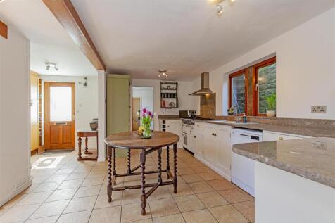 Kitchen-5.jpg