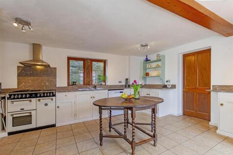 Kitchen-3.jpg