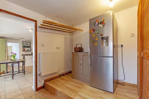 Utility Room-3.jpg