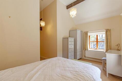 Bedroom 1-3.jpg