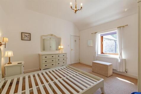 Bedroom 2-3.jpg