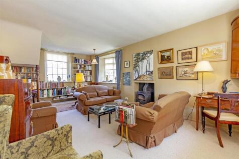 Reception Room-1.jpg