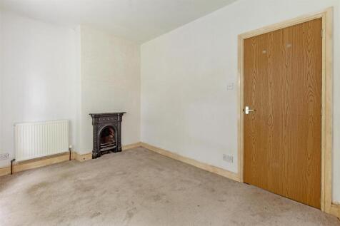Bedroom 1-3.jpg