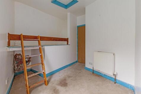 Bedroom 2-2.jpg