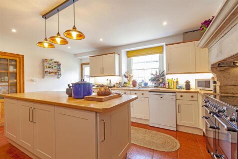 Kitchen-6.jpg