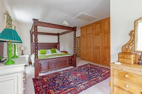 Bedroom 1-4.jpg