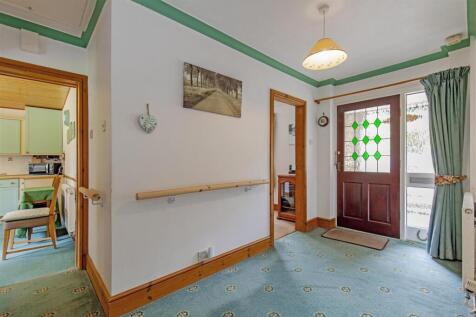 Entrance Hall-1.jpg