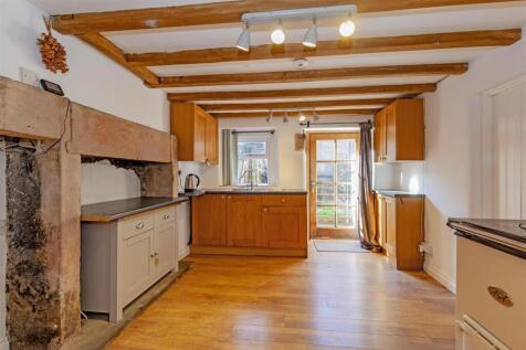 Kitchen-1.jpg
