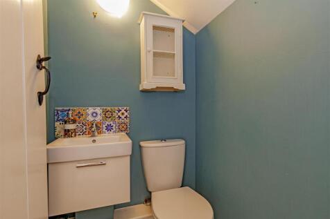 Cloakroom-1.jpg