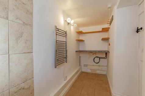 Shower Room-1.jpg