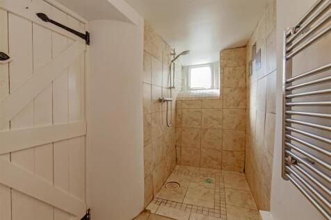 Shower Room-2.jpg