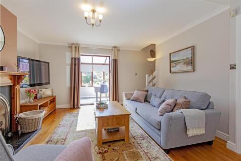 Reception Room-3.jpg