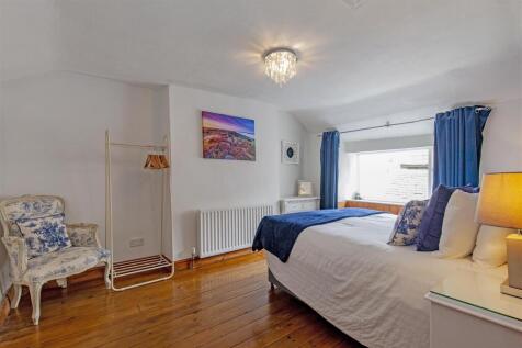 Bedroom 2-1.jpg