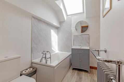 Bathroom-1.jpg