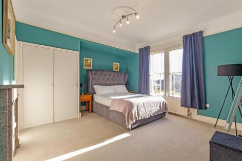 Bedroom 2-2.jpg
