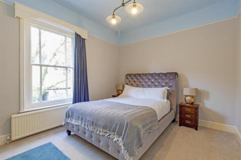 Bedroom 3-1.jpg