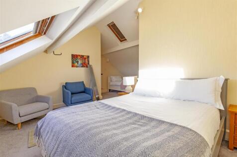 Bedroom 6-4.jpg