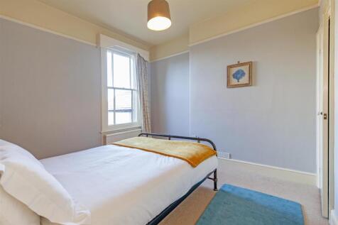 Bedroom 4-1.jpg