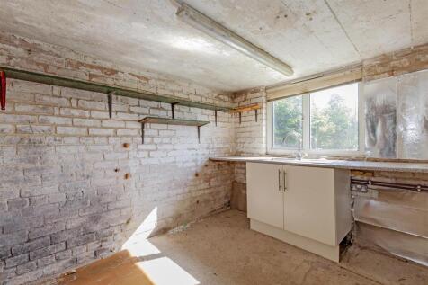 Utility Room-1.jpg